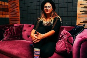 Певица KAZKA показала откровенные кадры со сьемок нового клипа