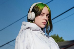 Билли Айлиш станет самым юным автором песни для "бондианы"