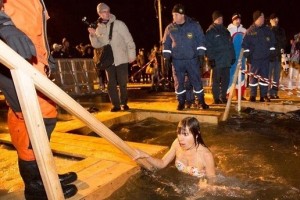 В Астрахани в связи с проведением праздничных мероприятий на Крещение, будет ограничено движение по ряду центральных улиц.