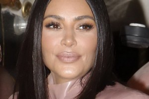 Ким Кардашьян сделала звезду из лобстера 