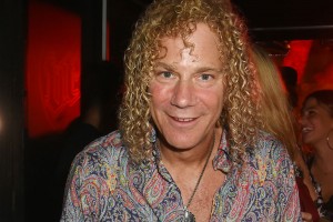 Бон Джови: клавишник группы Дэвид Брайан (David Bryan) болен коронавирусом