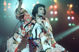 Научно доказано: 10 песен, которые делают людей счастливыми