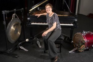 Украинская пианистка Надежда Шпаченко завоевала премию Грэмми в номинации "Лучший классический сборник". 