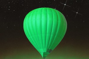 Уиз Халифа и Tyga улетели на воздушном шаре 